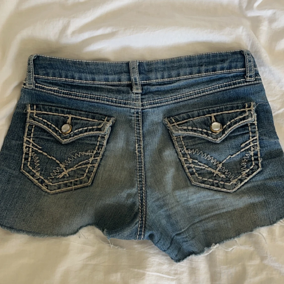 Lågmidjade shorts - 90