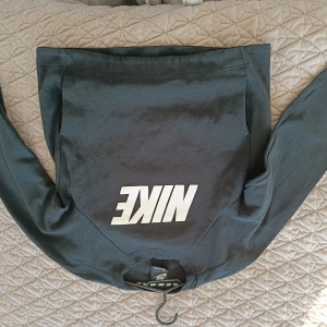 Nike sweatshirt från Nike i storlek XS!  - Nike sweatshirt från Nike i storlek XS! 