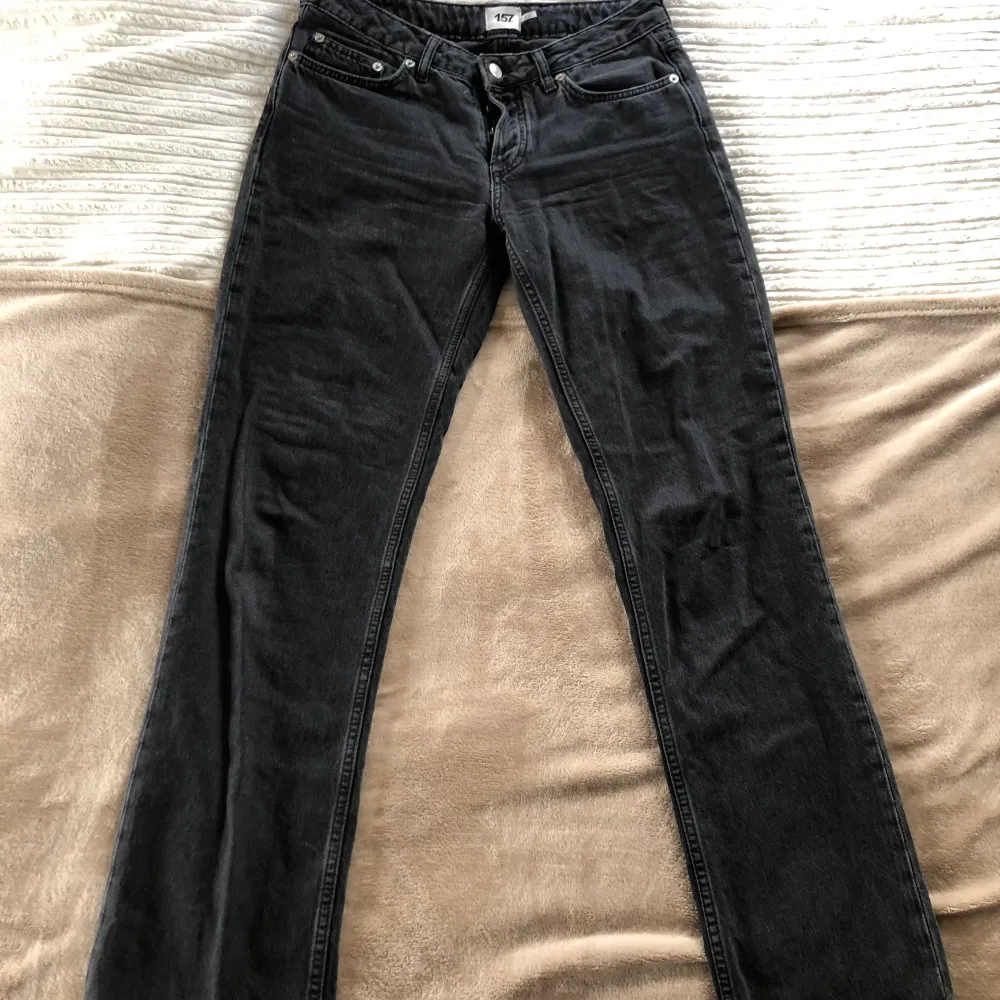 Super fina jeans ifrån lager 157!🩷  De är i storlek S och det är modellen ”icon”. Använda fåtal gånger!. Jeans & Byxor.