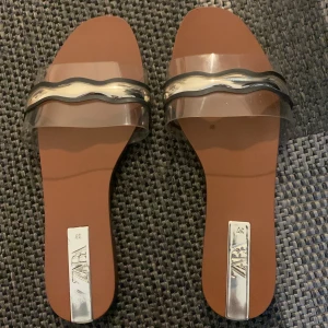 Sandaler från zara - Sparsamt användna, Storlek 37