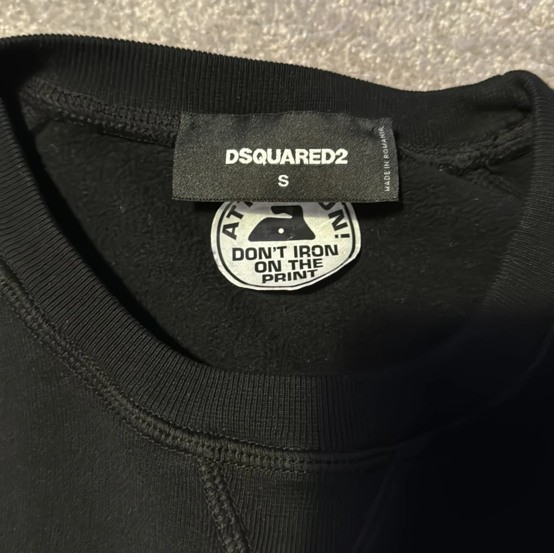 Dsq långärmad tröja storlek S svart  - 91