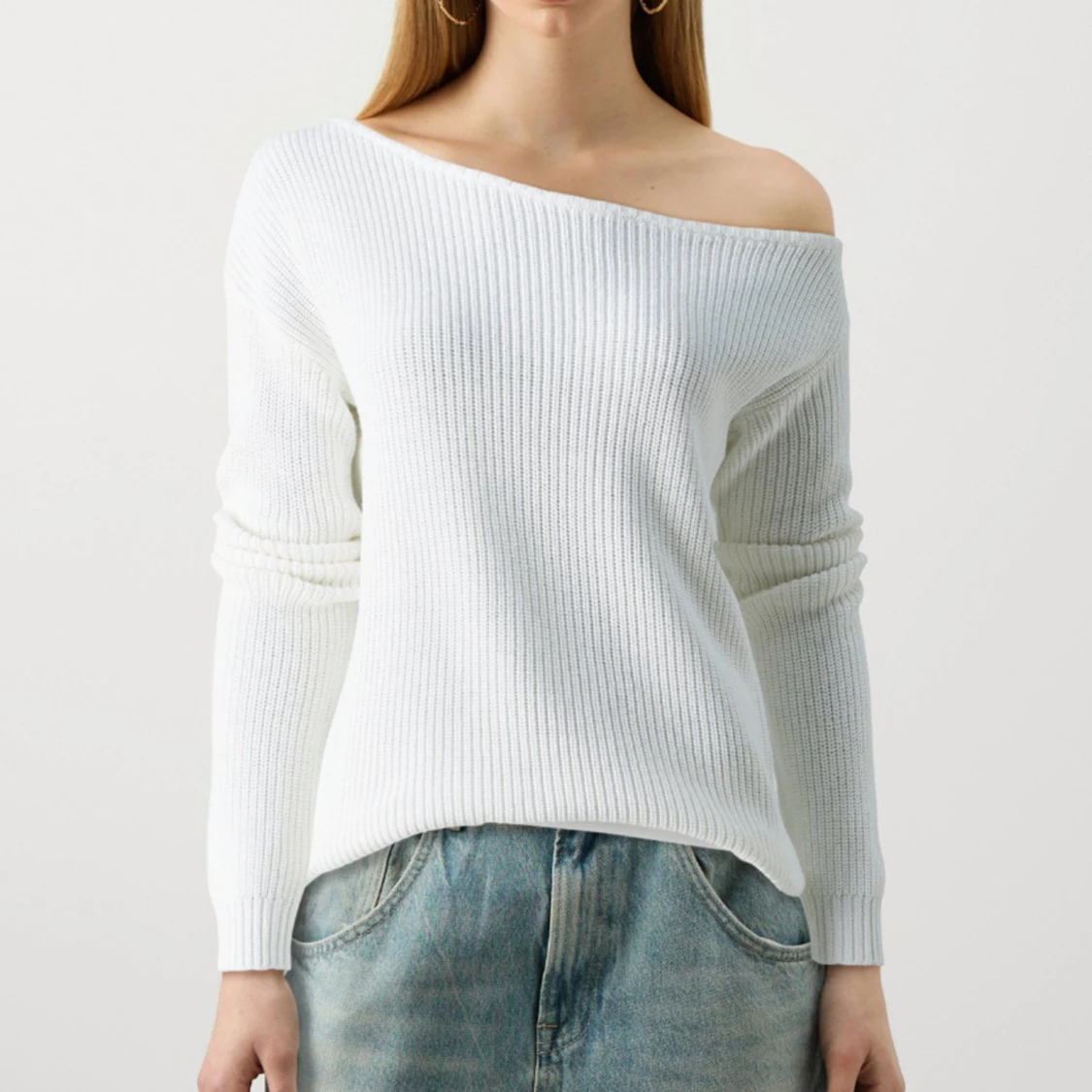 Snedskuren stickad tröja  - 90