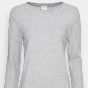 Grå stickad tröja vila  - Grå stickad tröja vila