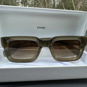 Chimi  - Ett par helt nya chimi i modellen 05. Aldrig använda 