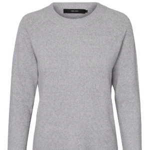 Tröja  - 150kr  Grå och storlek S