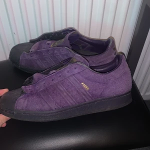 Adidas kader rare🙏 - As feta rare adidas kader skor skick 7/10 pris går att diskuteras🙏🙏🙏🙏