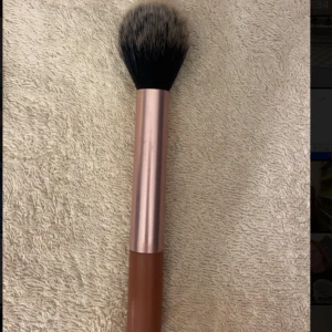 Sminborste - Oanvänd Sminborste 