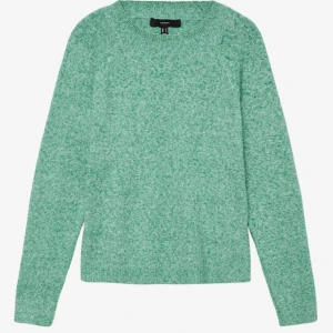 Stikad tröja  - Säljer min fina Stikad tröja från Vera Moda för den aldrig kommit till användning 💞