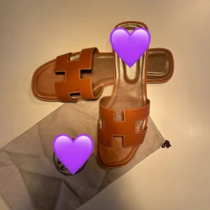 Sandal  - Sandaler från 💛- app   
