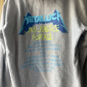 Snygg hoodie  - Från Carlings, fint skick.