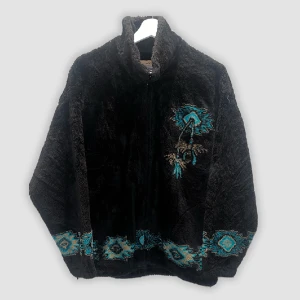 Svinsnygg vårjacka - Säljer en apsnygg vårjacka då den inte passar mig längre! Kan mötas upp i Odenplan