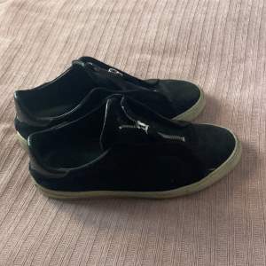 Arigato skor i slutsåld modell