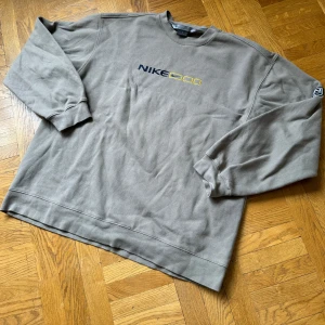 Nike 90’s Sweatshirt Boxy Fit - Gott skick.