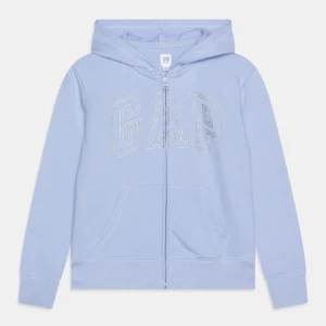 Zip Hoddie  - En jätte fin ljusblå hoodie som kommer från märket gap, använd 2 gånger!💞 Nypris 330 kr.