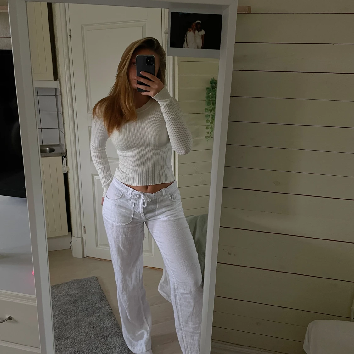 Vit långärmad tröja