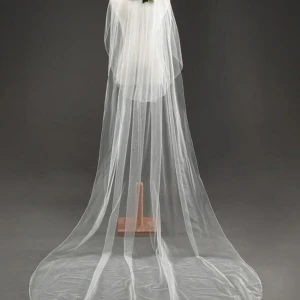 Brud Slöja  - 3 meter lång  Helt ny 