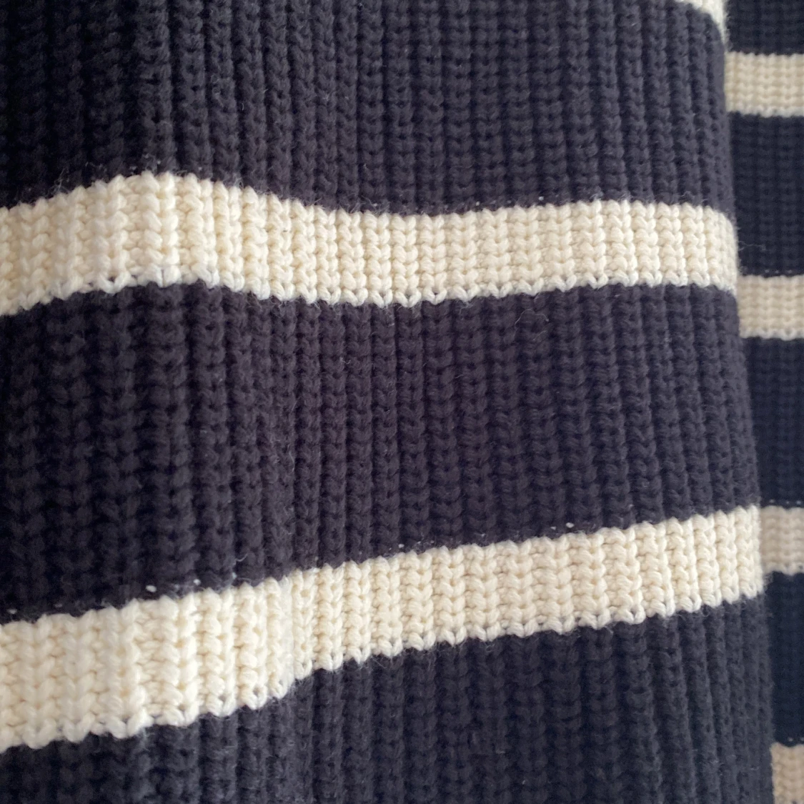 Skön stickad tröja  - 90