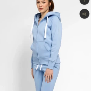 Russemerch kofta - Säljer denna jättefina kofta, kom privat för fler bilder eller frågor💞