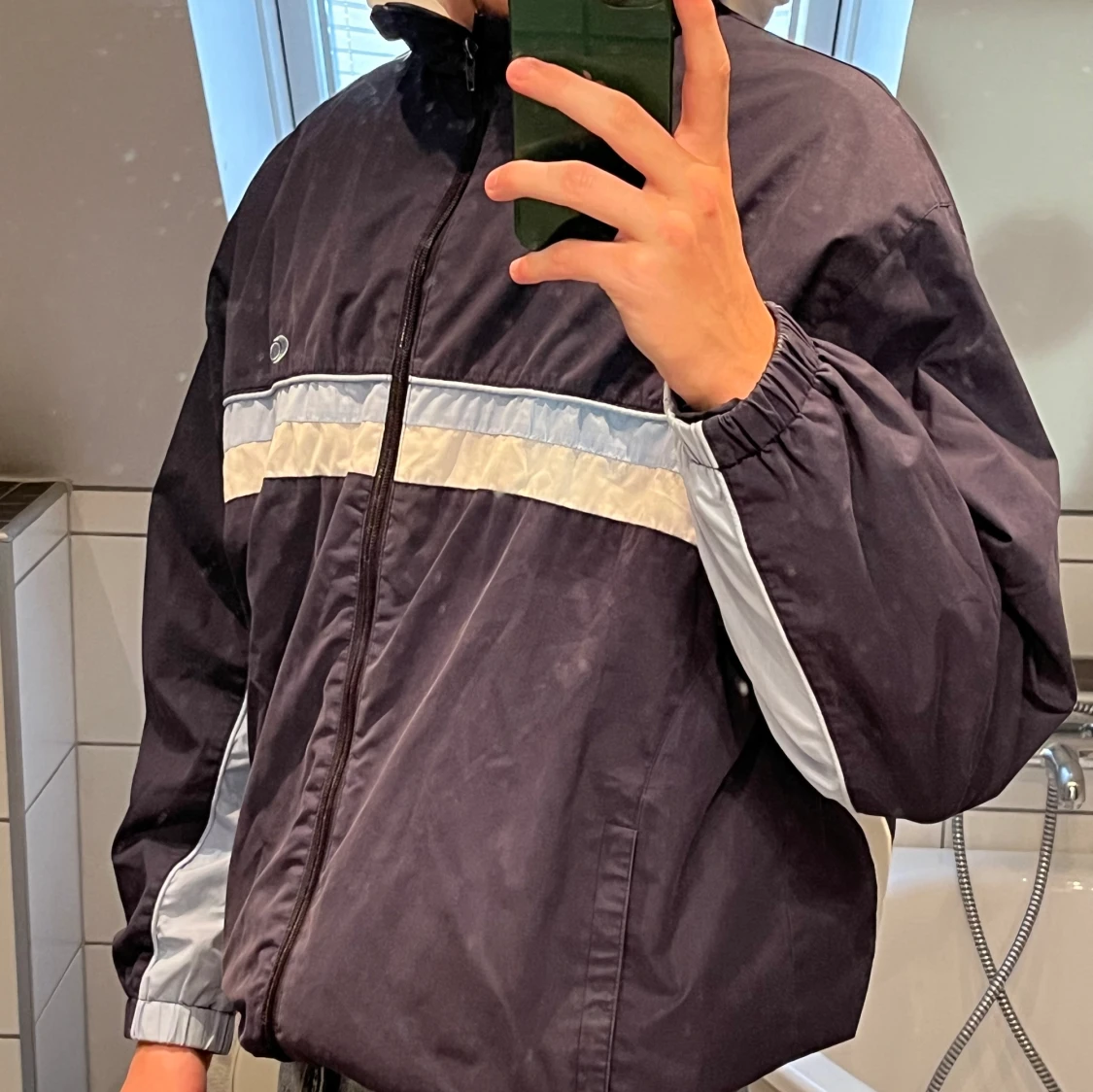 Mörkblå vår jacka