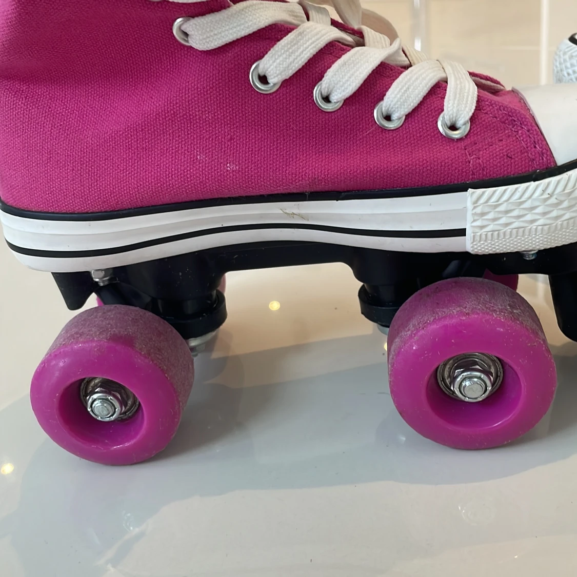 CHUCK CLASSIC ROLLER deep pink - Roces - 91