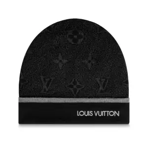 Onesize Aldrig använd Kommer med Louis Vuitton påse 