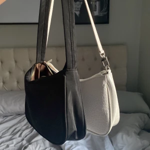 Väskor  - Två fina väskor💖båda för 120 70 kr styck 