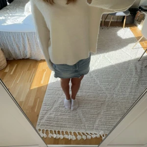 Jeanskjol - Intressebolag på denna så snygga jeanskjolen! Den är i jättefint skick💞💞