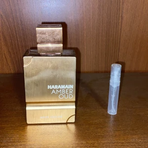 Haramain amber oud sample  - Sample från Haramain amber oud 3ml säljes,mycket fräsch sommar doft (dup3 på erba pura)) 