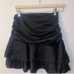 Kjol - Jättefin kjol❣️