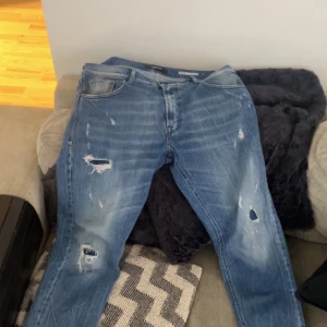 Replay jeans - Replay jeans i nyskick, skriv vid minsta fundering. Bättre pris vid snabb affär!!!