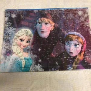 Barn Pussel i 96 bitar  - Mått 35.00*25.50*0.60 cm 79kr/st , helt ny  Sammafrakt 