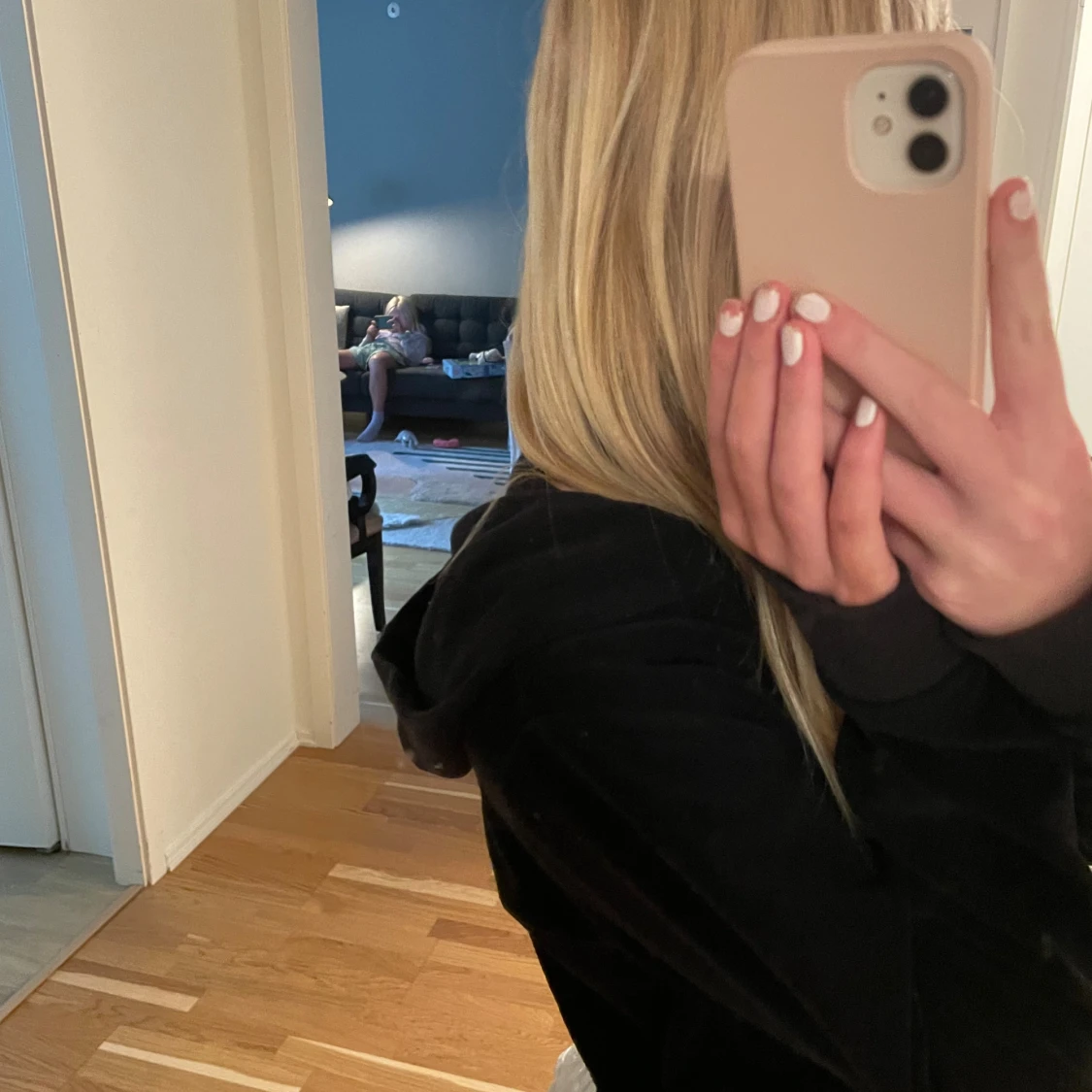 Svart juciy tröja - 90