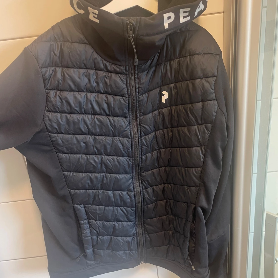 Peak Perfomance Hybrid Zip Jacket - 90
