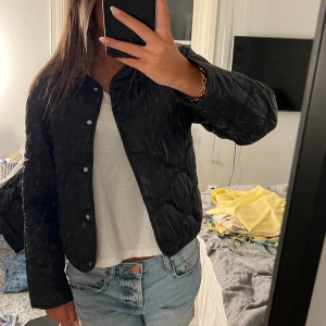 Jacka - Snygg jacka perfekt till hösten, superfint skick!❤️