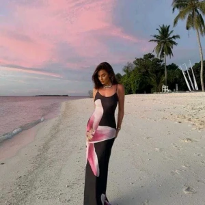 Trendig Maxi klänning - Aldrig använd jätte fin 