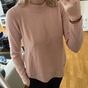 Stickad tröja - Stickad tröja 