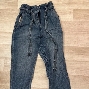 Jeans - Intr använd 