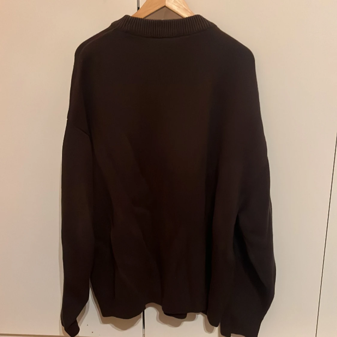 Oversized stickad tröja Weekday  - 90