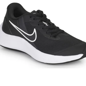 Nike  - Säljer nu mina nike skor i storlek 40 då dem är för stora för mig. Aldrig använt. Väldigt bra skick! 