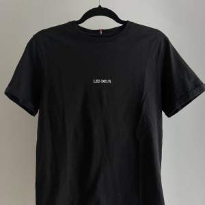 T-shirt från Les Deux, nypris 500kr och är aldrig använd