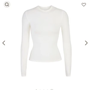 Skims long sleeve  - Storlek S. Använt 2 ggr