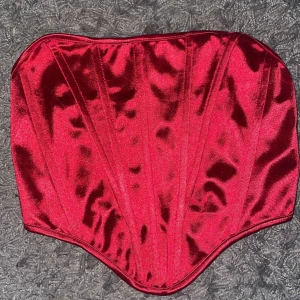 KORSETT - ENDAST ANVÄND EN GÅNG! 