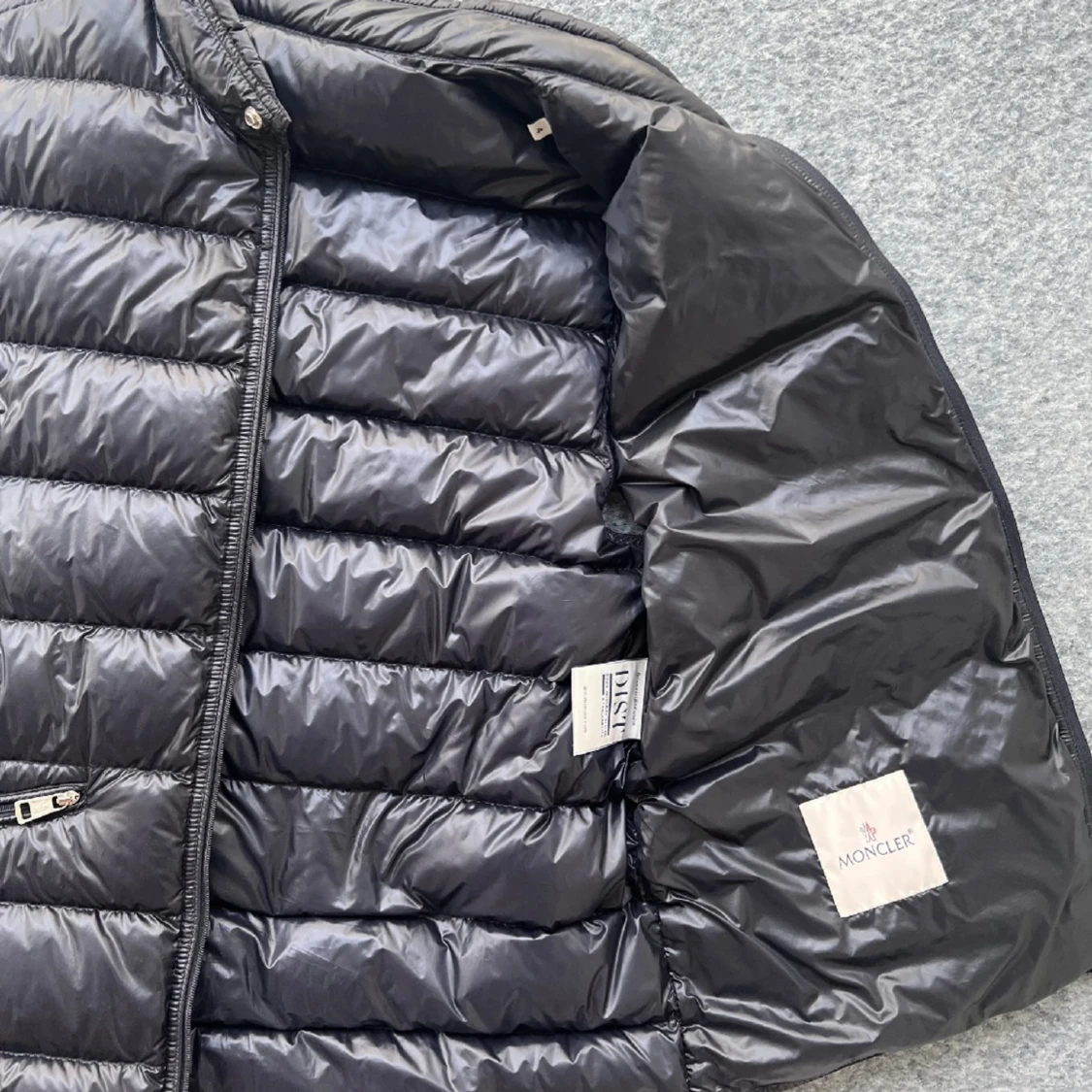 Moncler väst - 90