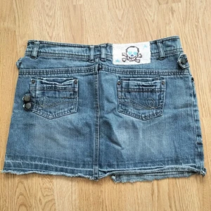 Denim jeanskjol - Jättefin jeanskjol strlk M/38❤️Möts i Sthlm men fraktar också!