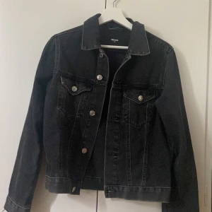 jeans jacka från bik bok  - fin jeans jacka i bra skick