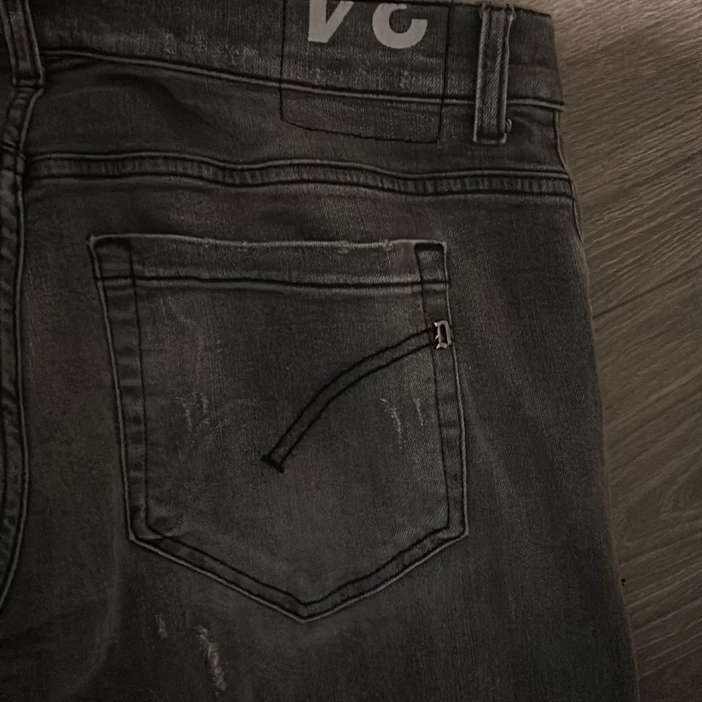 Riktigt snygga dondup jeans som jag knappt har använt för att det är fel storlek. Jeans & Byxor.