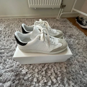 Marant sneakers - Knappt använda. Såå snygga. Lägger upp igen för fri frakt 