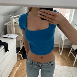 Topp - Supersöt blå topp från zara som inte kommer till användning❤️Bara använd nån enstaka gång