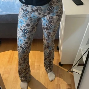 Orrebyxor  - Super mysiga byxor som passar perfekt hemma, liknar orrebyxor bara lite annorlunda mönster 🤪