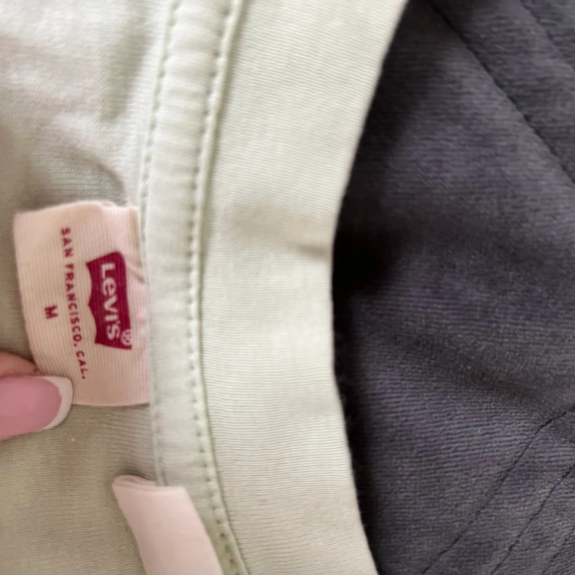 Ljusgrön levis T-shirt  - 90